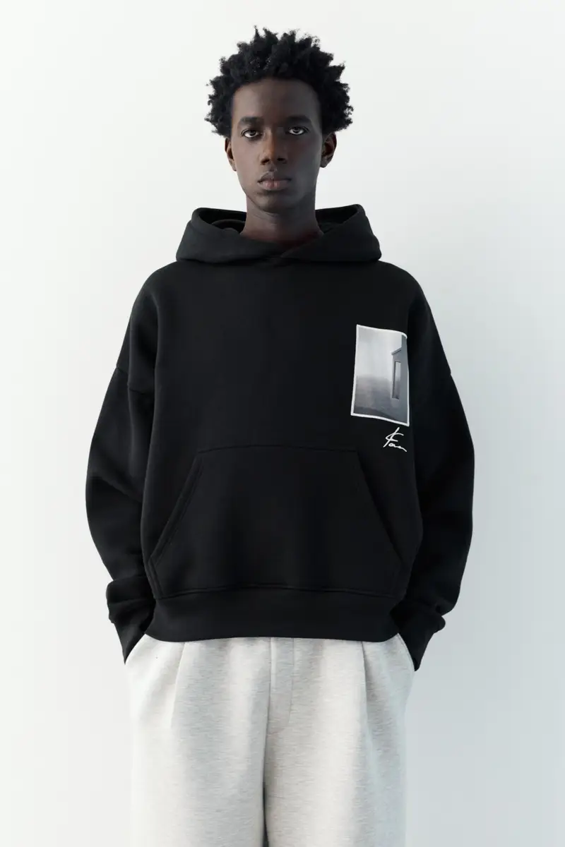 Felpa Cappuccio Grafica Nero miniatura 3