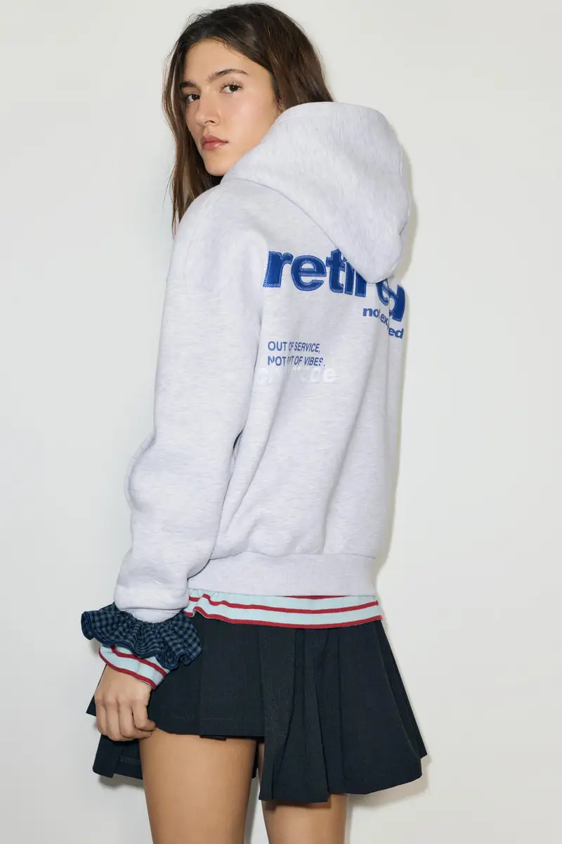 Felpa Cappuccio Stelle E Testo Grigio vigoré miniatura 2