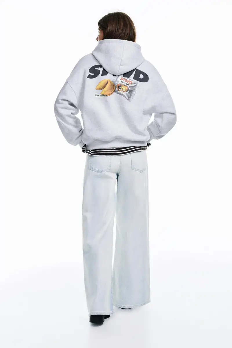 Felpa Con Cappuccio E Grafica Biscotto Grigio vigoré miniatura 2