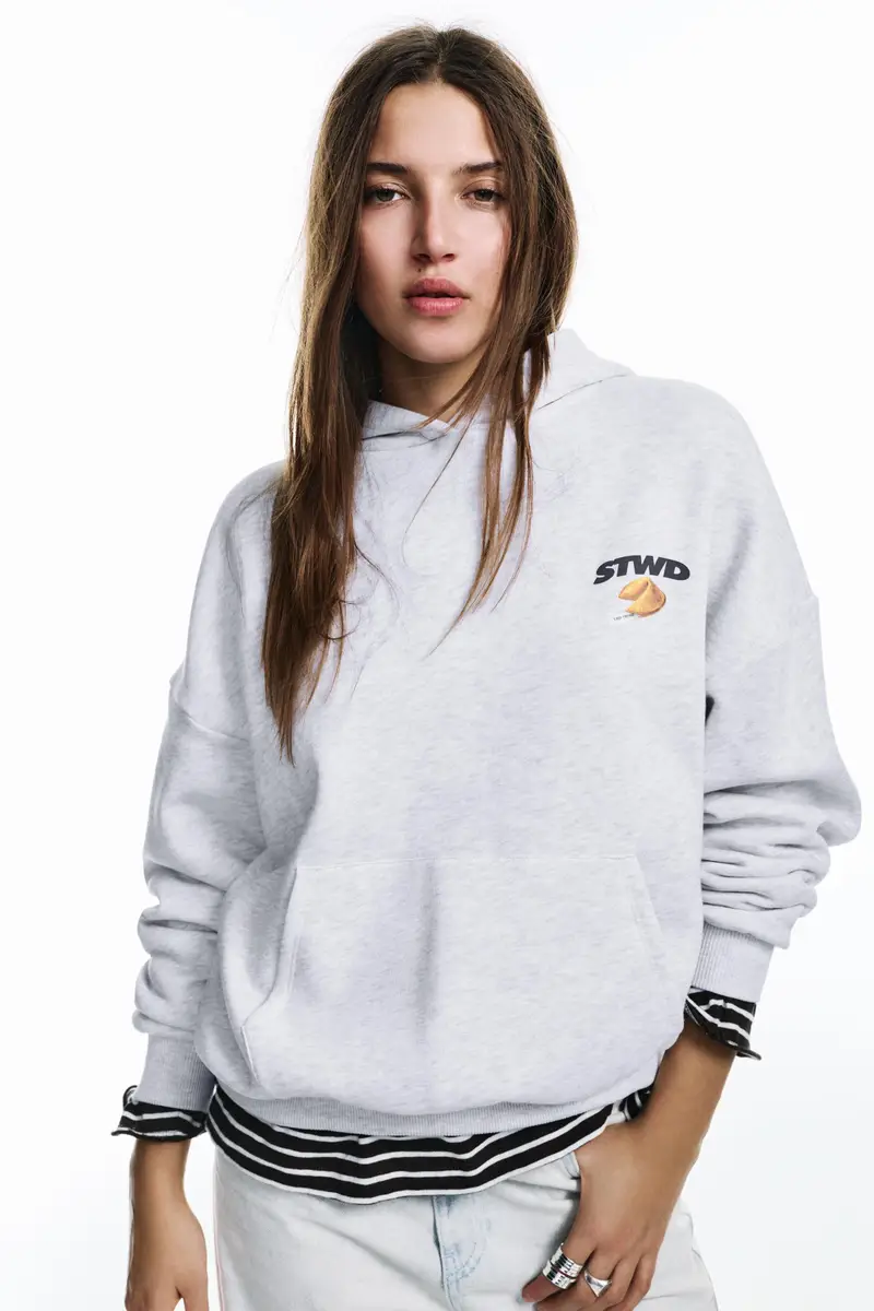 Felpa Con Cappuccio E Grafica Biscotto Grigio vigoré miniatura 3