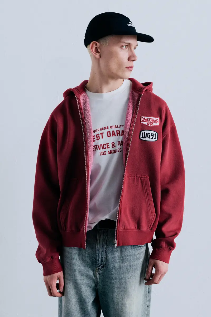 Felpa Con Cappuccio E Zip Con Patch Rosso