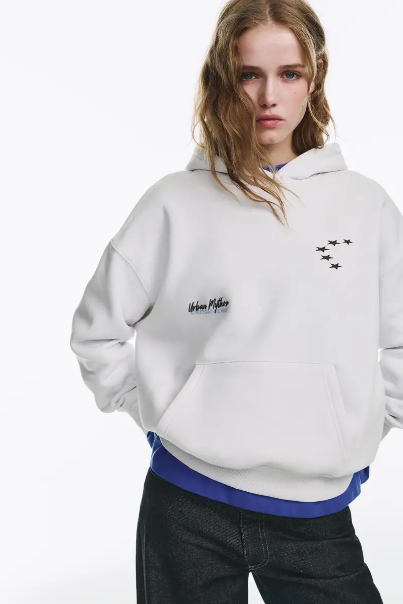 Felpa Con Cappuccio, Stelle E Testo Pietra miniatura 3