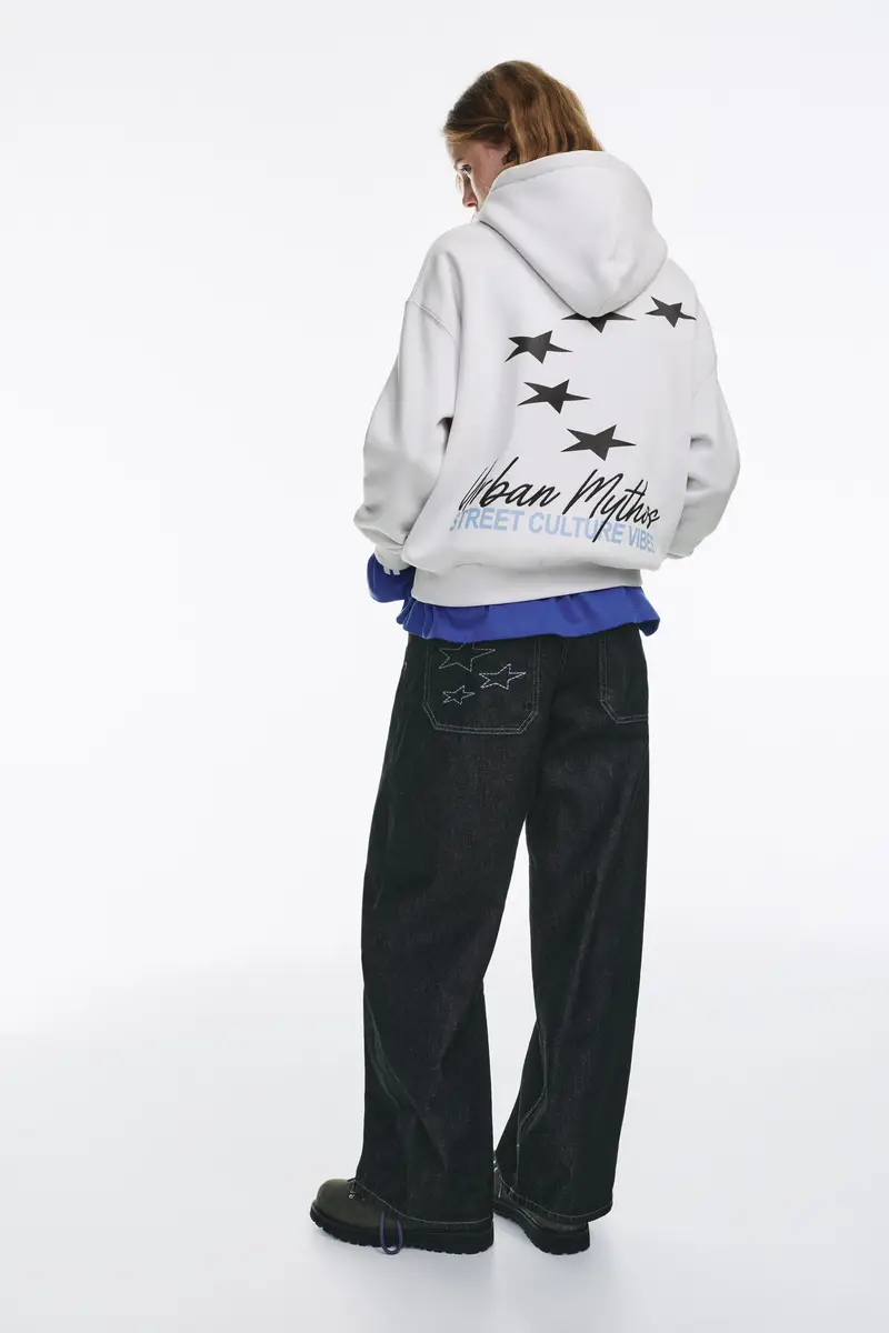 Felpa Con Cappuccio, Stelle E Testo Pietra miniatura 2