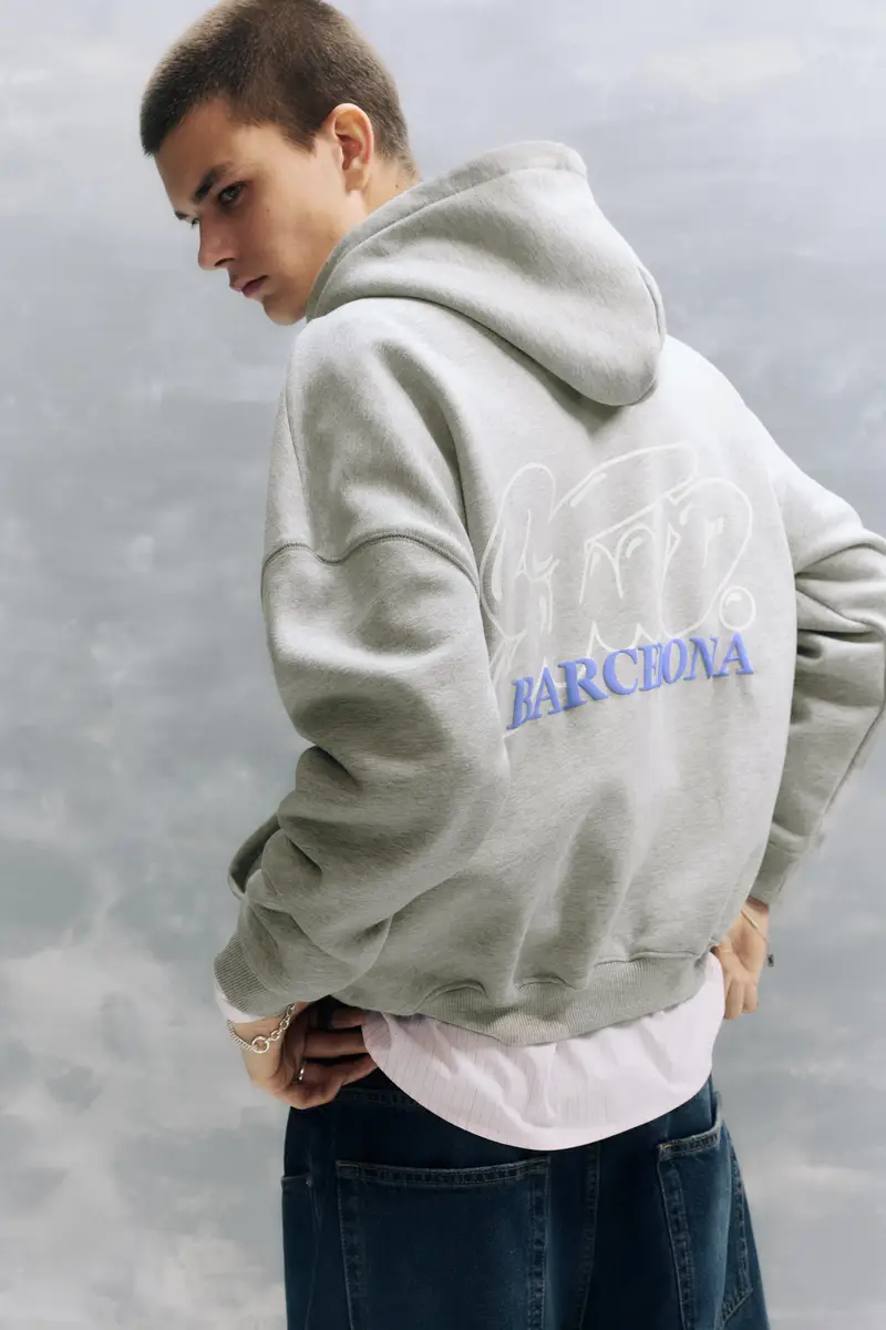 Pull&bear Felpa con Cappuccio Grigio Vigoré STWD Barcelona