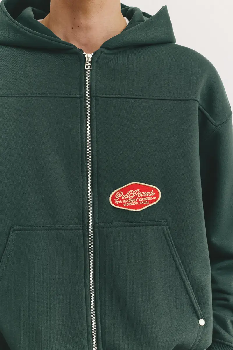 Felpa Con Cappuccio, Zip E Patch Verde bottiglia miniatura 3