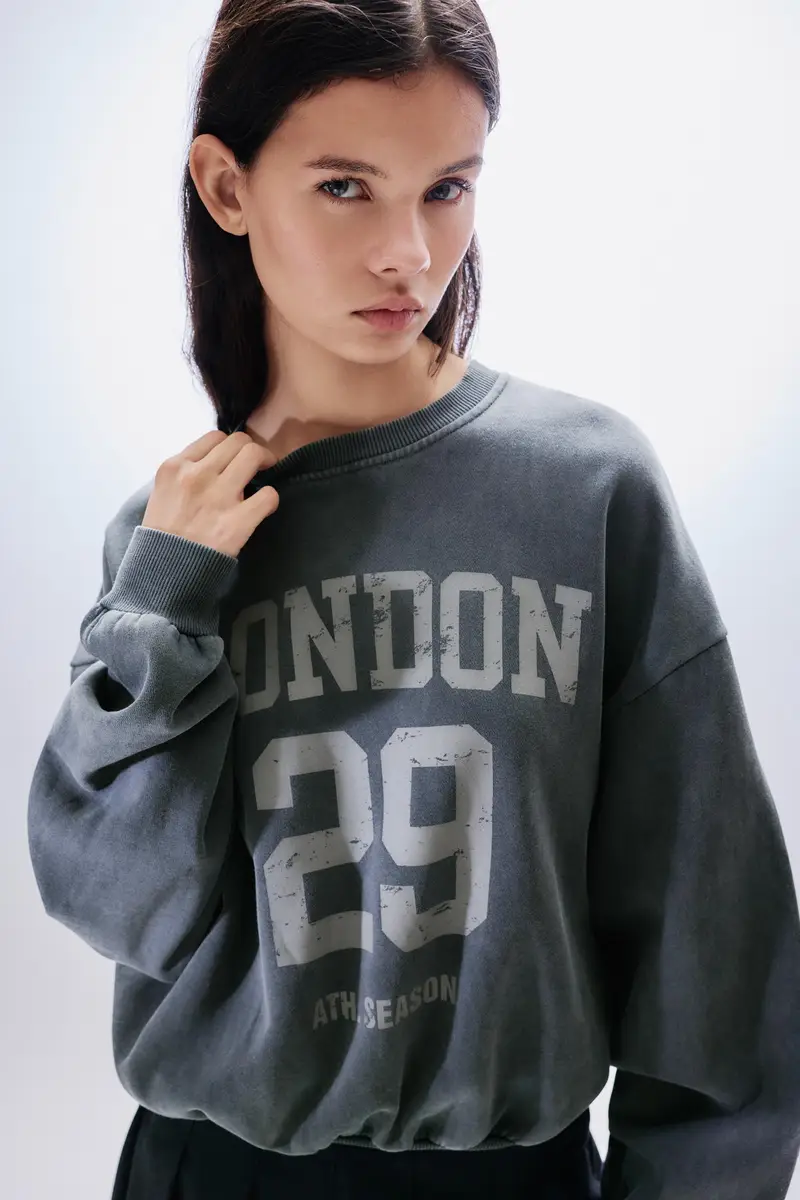Felpa Con Grafica London 29 Nero lavato miniatura 3