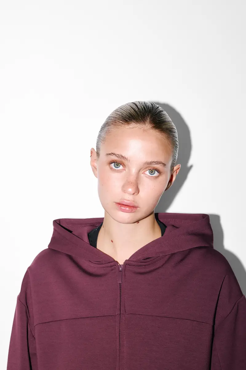 Felpa In Modal Con Cappuccio Melenzana miniatura 3