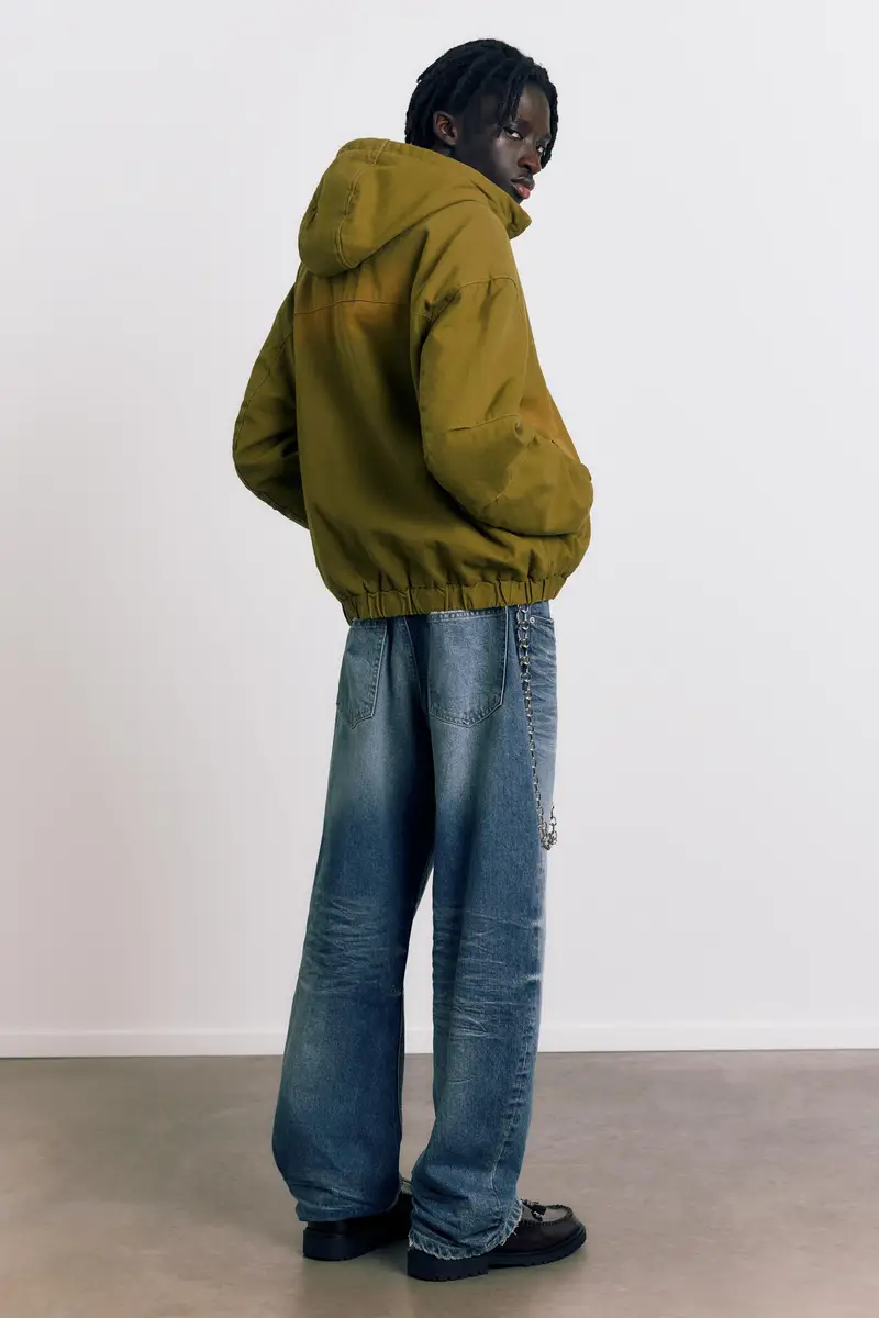 Giacca Con Cappuccio E Dettagli Delavati Verde miniatura 3