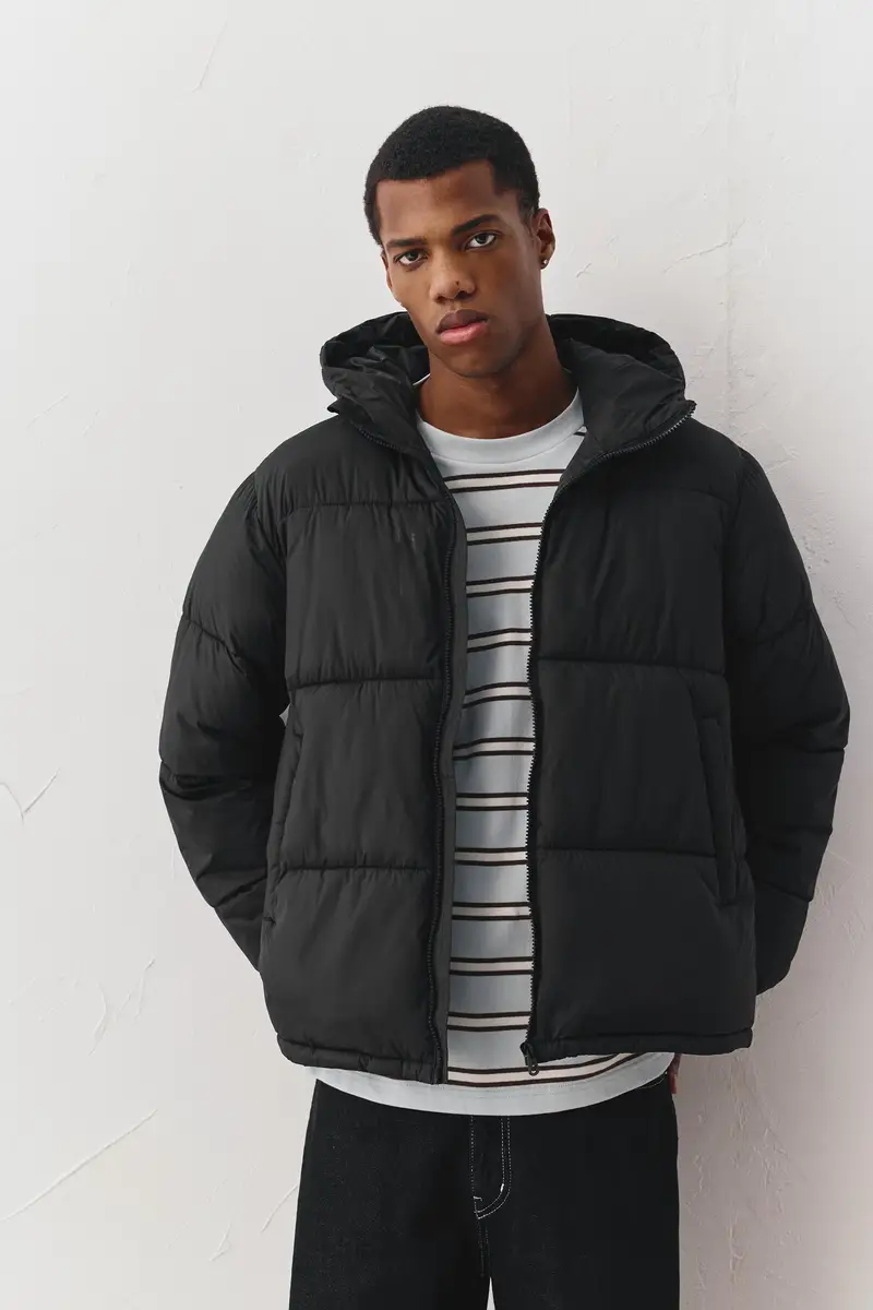Giacca Imbottita Con Cappuccio Nero miniatura 2