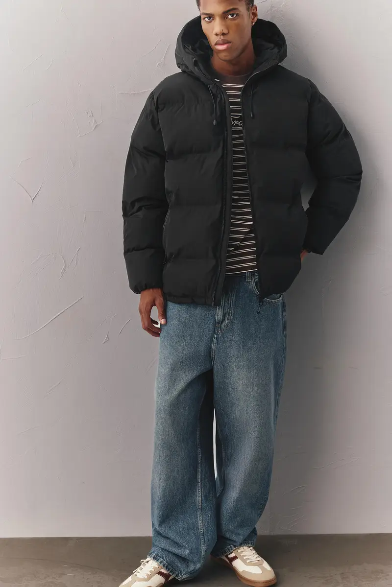 Giacca Imbottita Termosaldata Con Cappuccio Nero