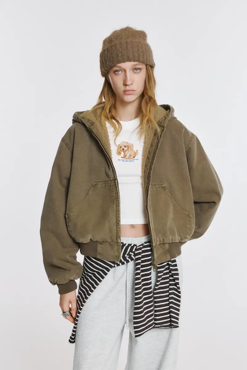 Giubbotto Con Cappuccio Interno In Montone Sintetico Marrone