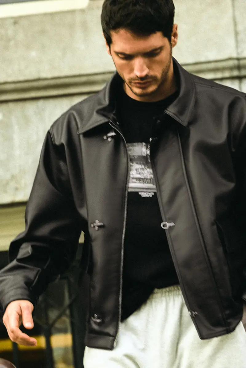 Giubbotto Effetto Pelle Alamares Nero