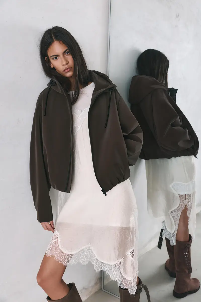 Impermeabile Cappuccio Corto Cioccolato