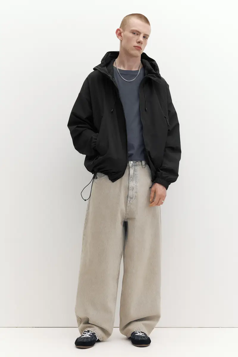 Impermeabile Leggero Con Cappuccio Nero miniatura 3