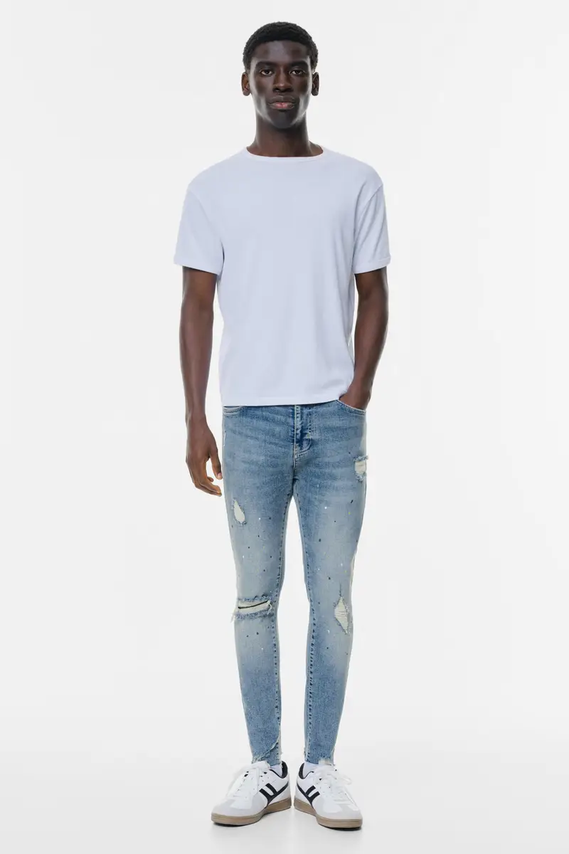 Pull&bear Pantaloni Carrot Fit Azzurro Medio con Dettagli di Pittura