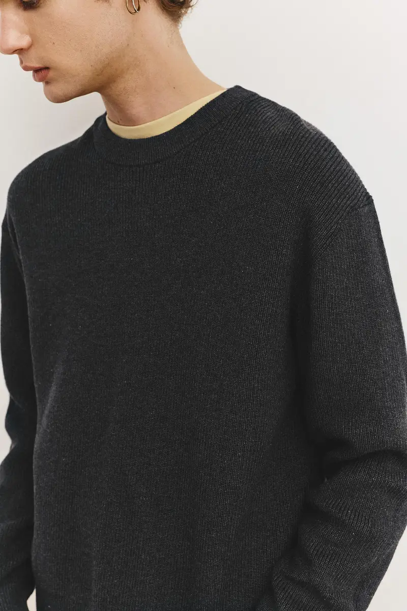 Maglia A Collo Rotondo Con Struttura Nero miniatura 3