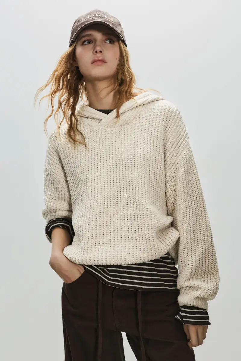 Maglia Ciniglia Con Cappuccio Sabbia