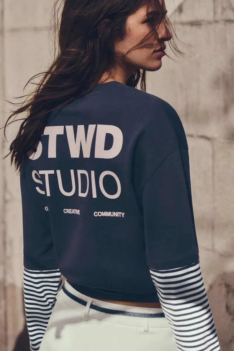 Maglietta A Maniche Doppie A Righe Blu marino