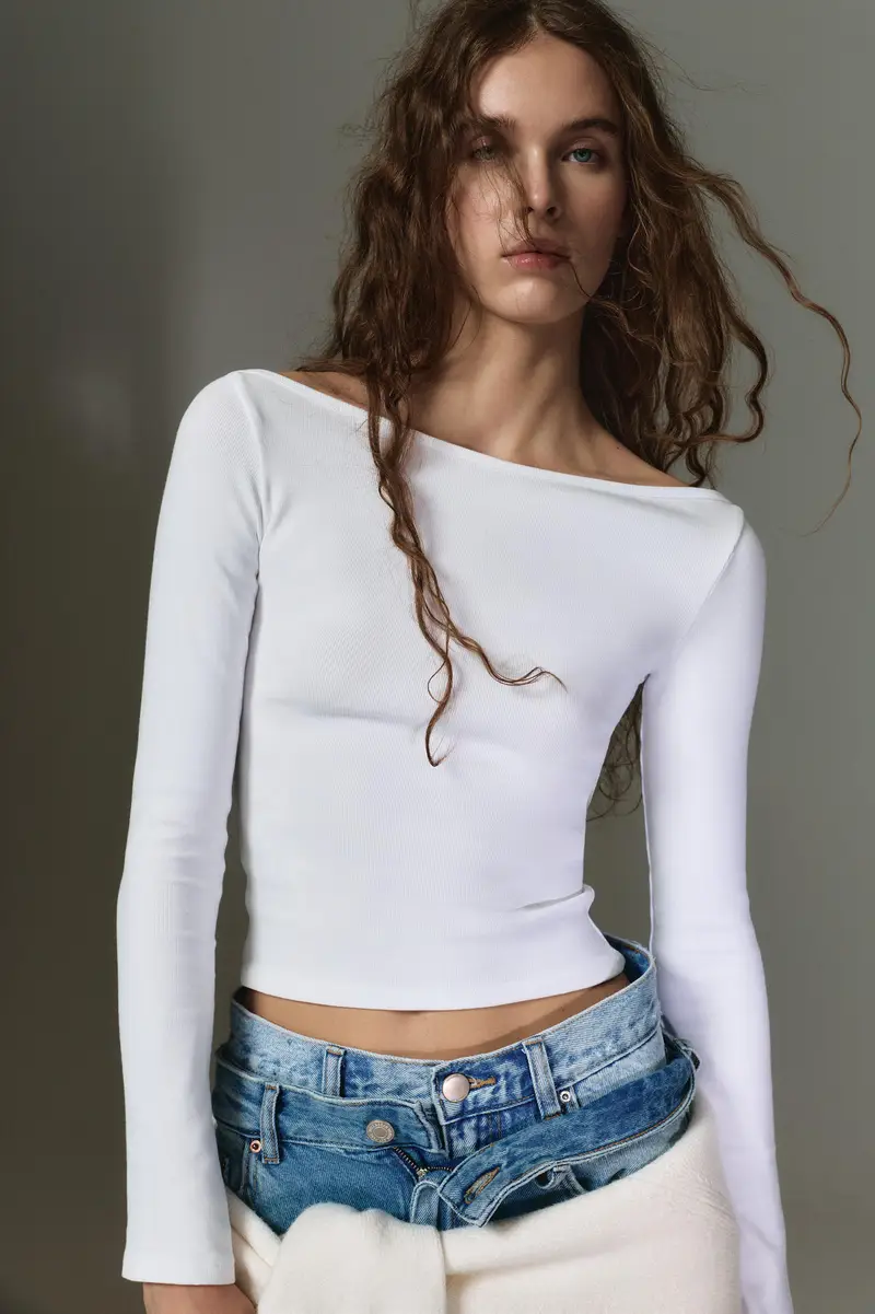 Maglietta A Maniche Lunghe Con Scollo A Barchetta Bianco