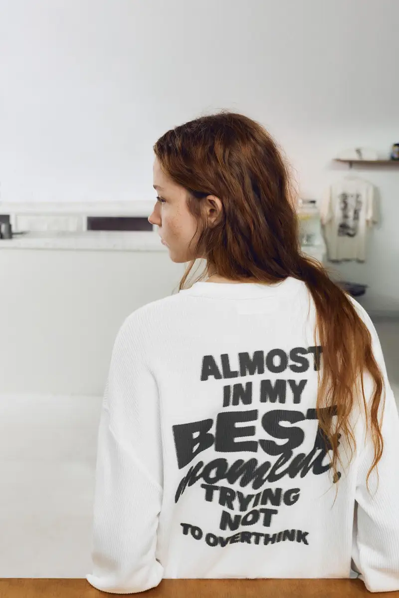 Maglietta A Maniche Lunghe Con Testo Ghiaccio