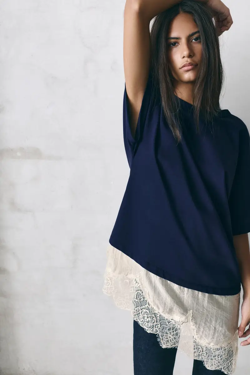 Maglietta Combinata Con Orlo In Pizzo Blu marino