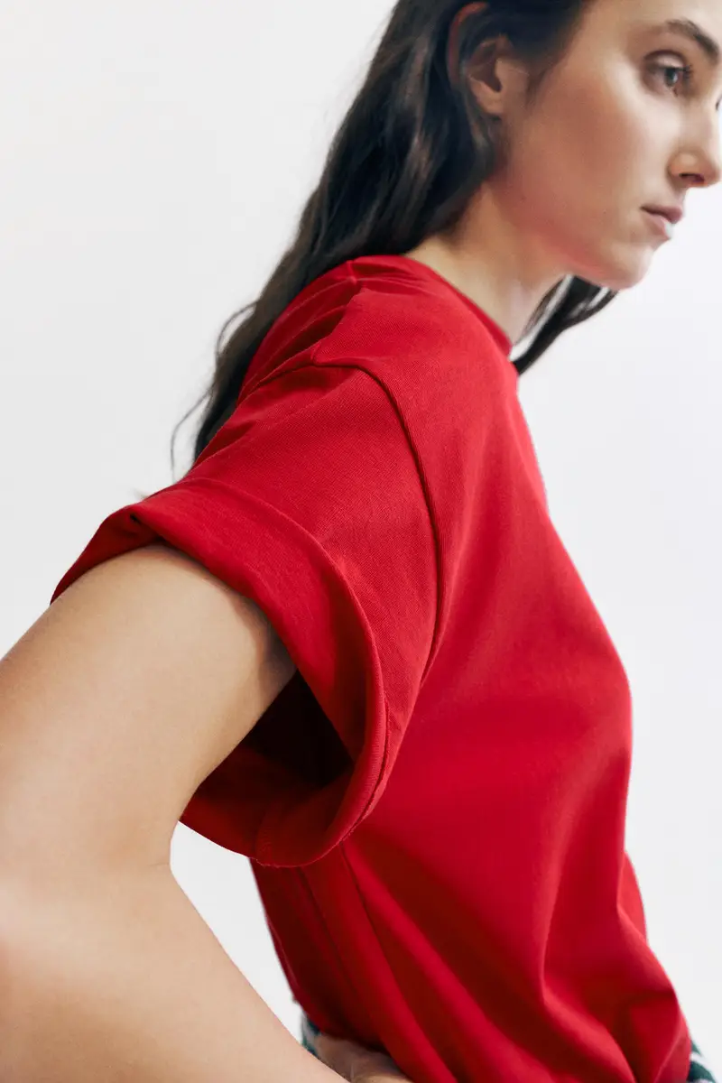 Maglietta Rossa Con Grafica Romantica Rosso miniatura 3