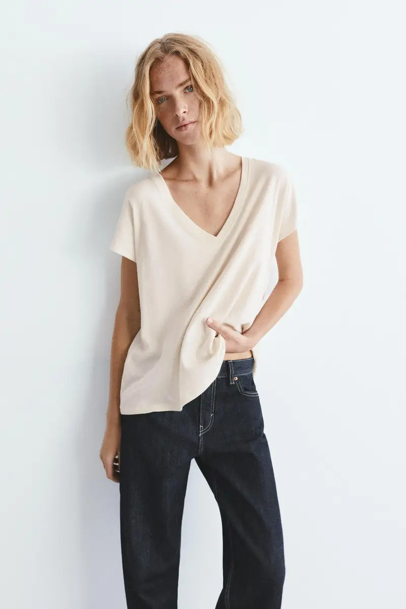 Maglietta Scollo A V Con Lino Beige chiaro