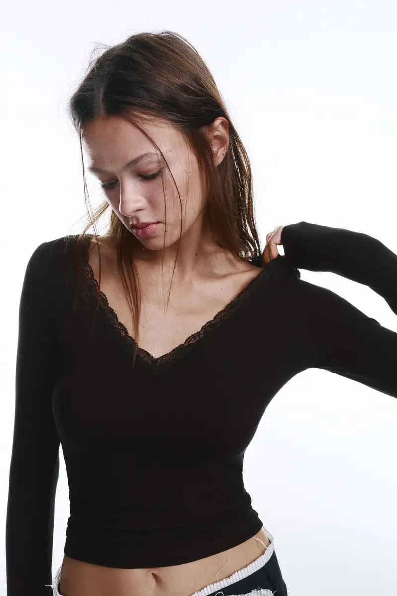 Maglietta Scollo Pizzo Nero miniatura 3