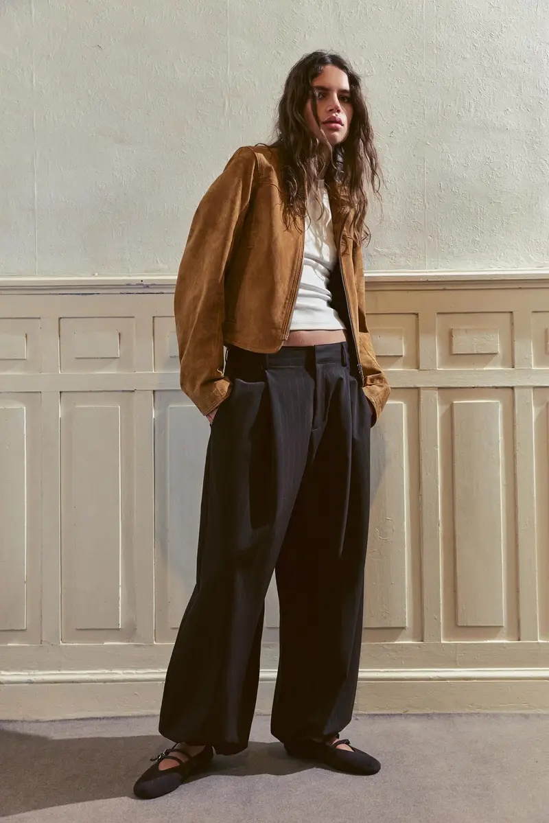 Pantaloni Barrel A Righe Con Pinces Marrone