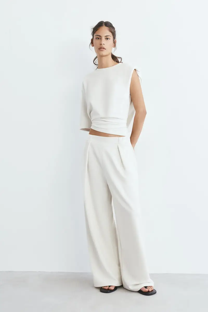 Pantaloni Gamba Larga Con Pinces Beige