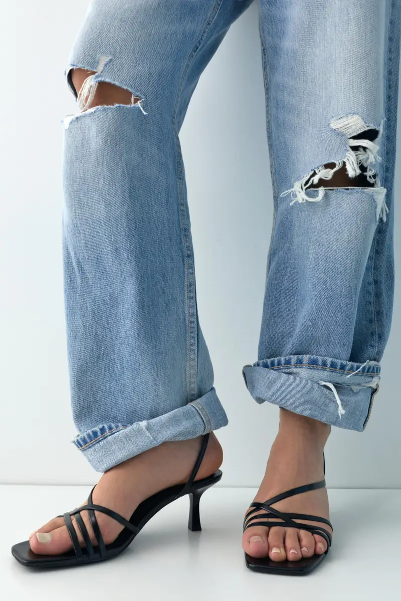 Sandali Con Tacco A Fascette Nero