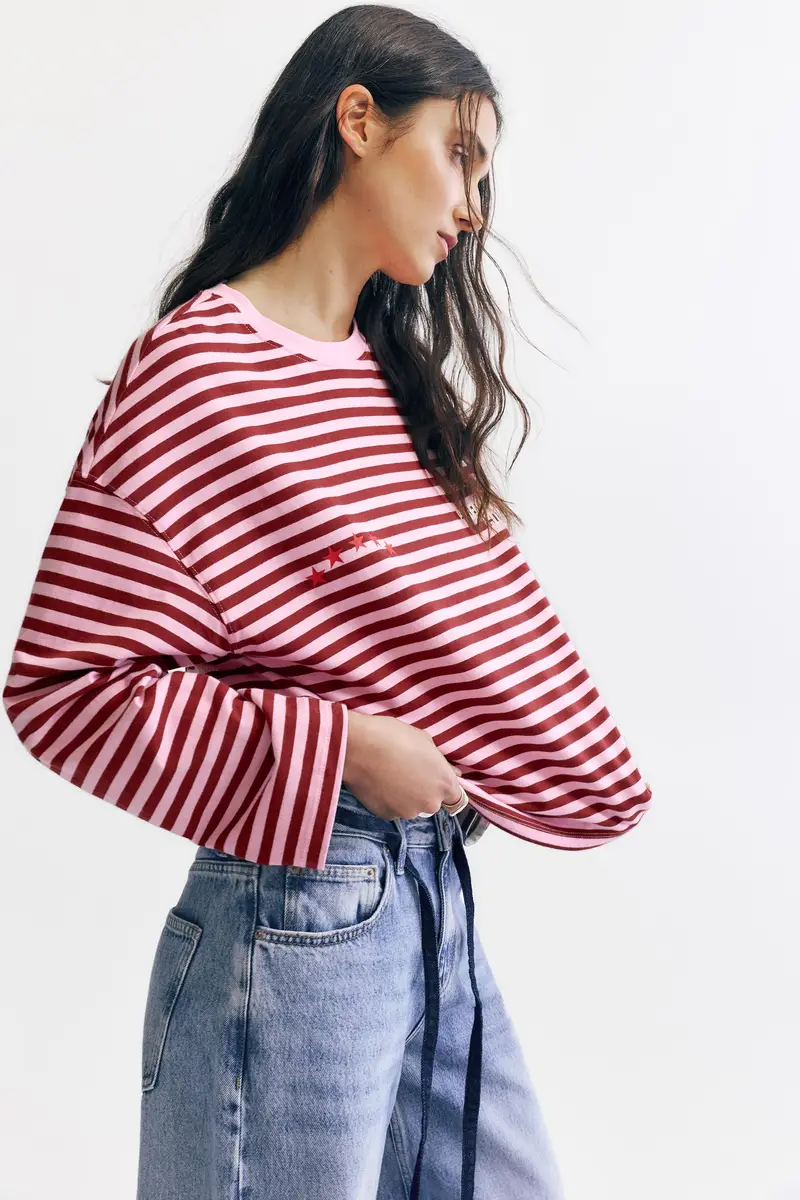 T-Shirt A Righe Con Stelle E Testo