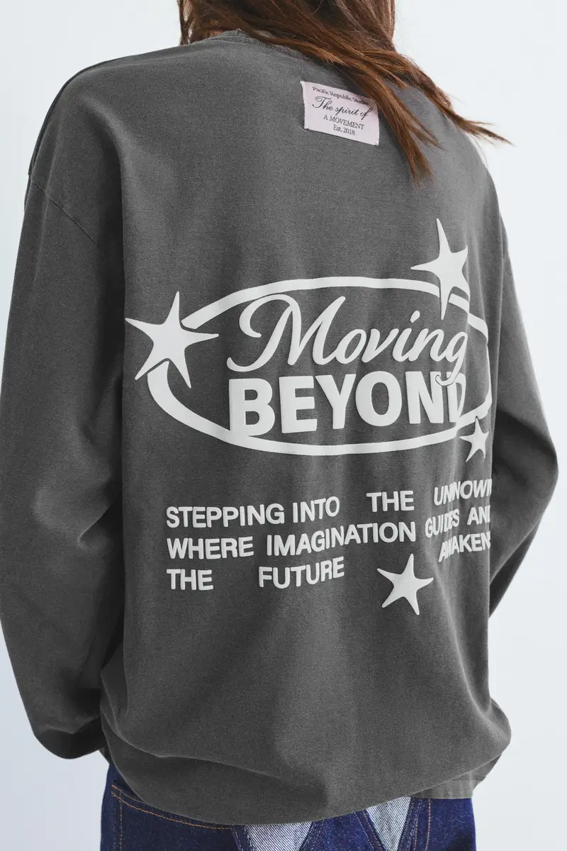 T-Shirt Maniche Lunghe Grafica Nero lavato