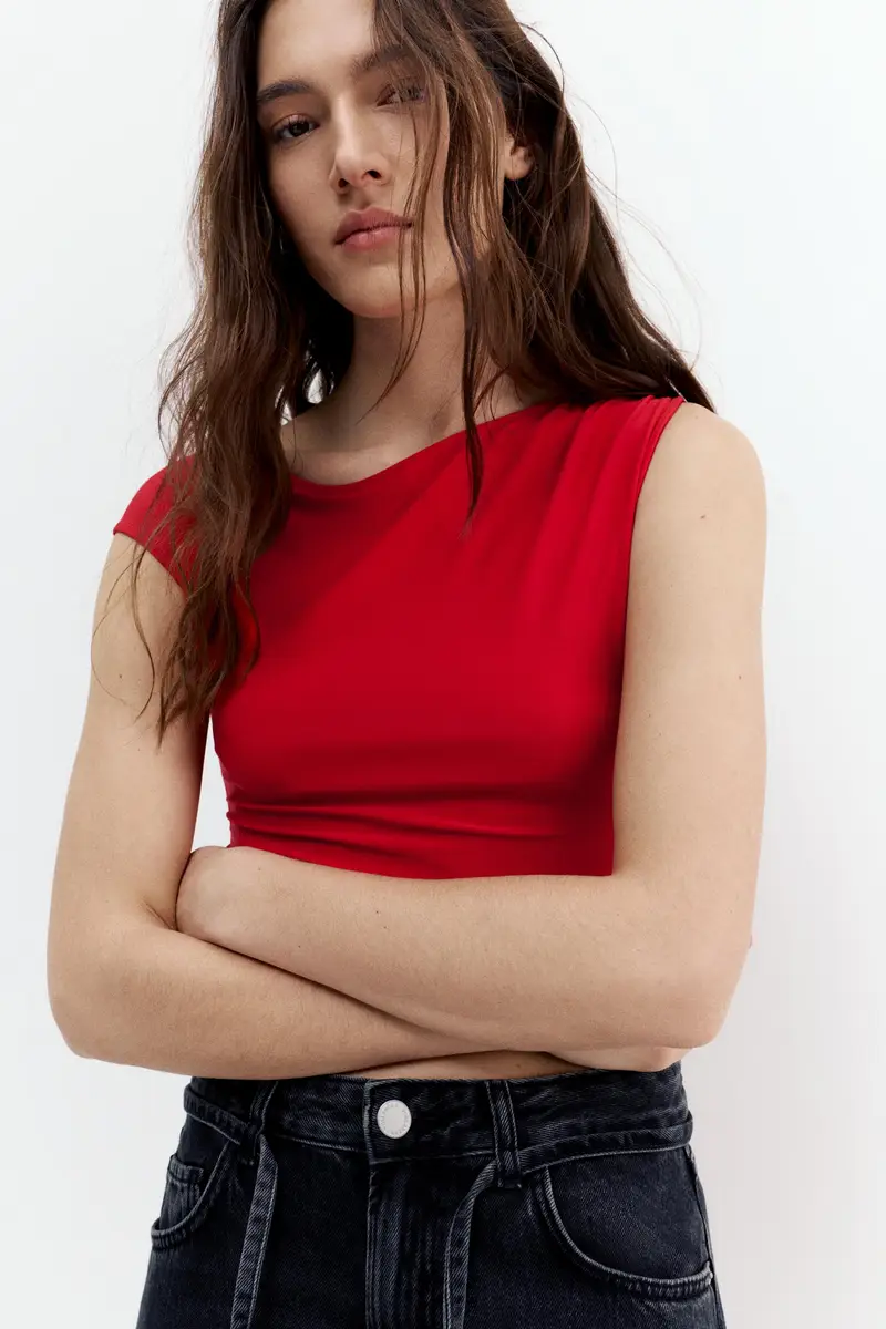 Top Asimmetrico Arricciato Fragola miniatura 3