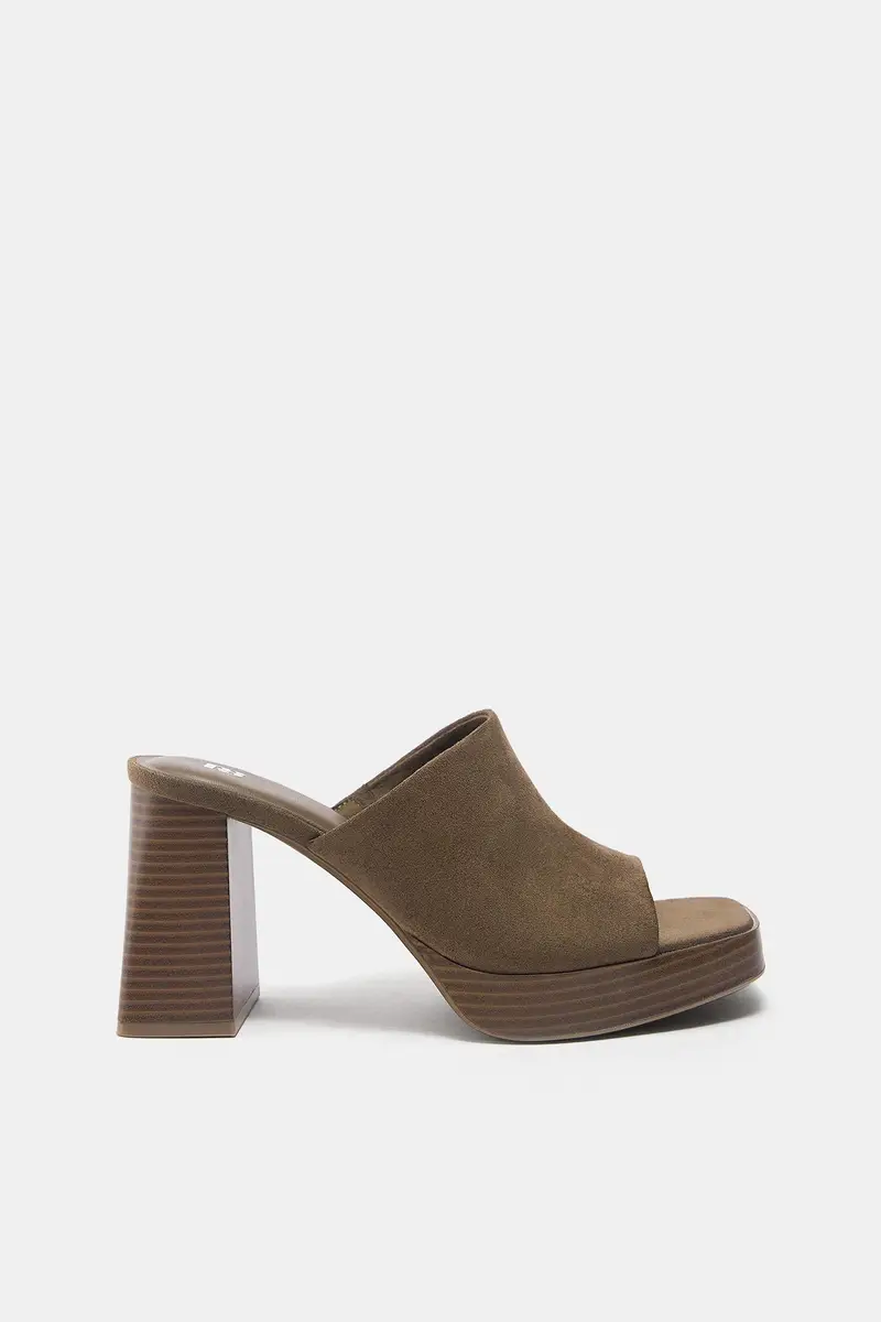 Zoccoli Con Tacco In Legno Kaki