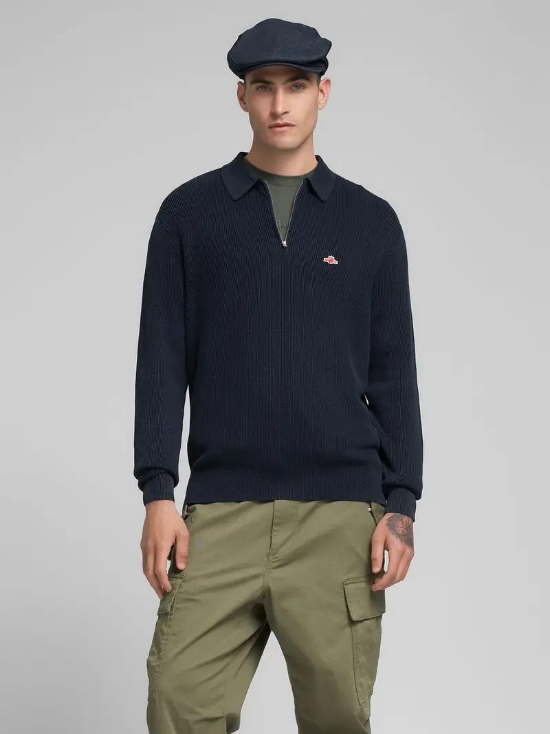 Pullover Con Zip Corta