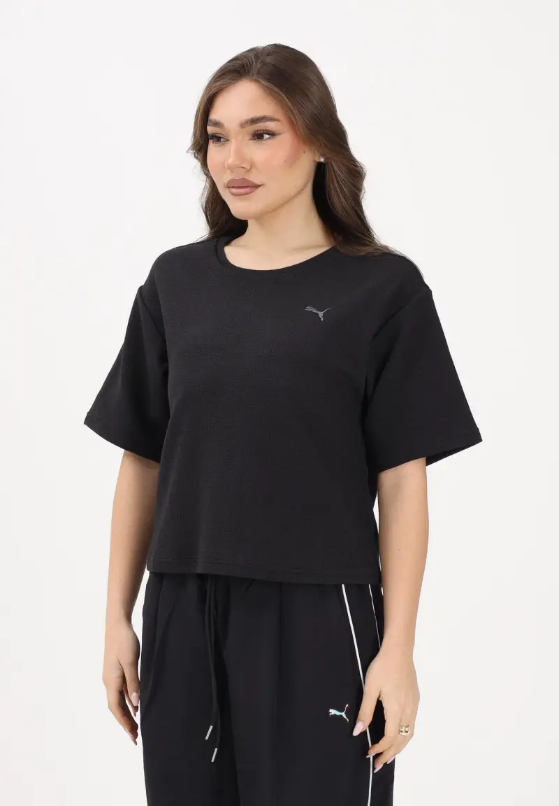 T-shirt a manica corta Essentials Elevated Relaxed nera da donna