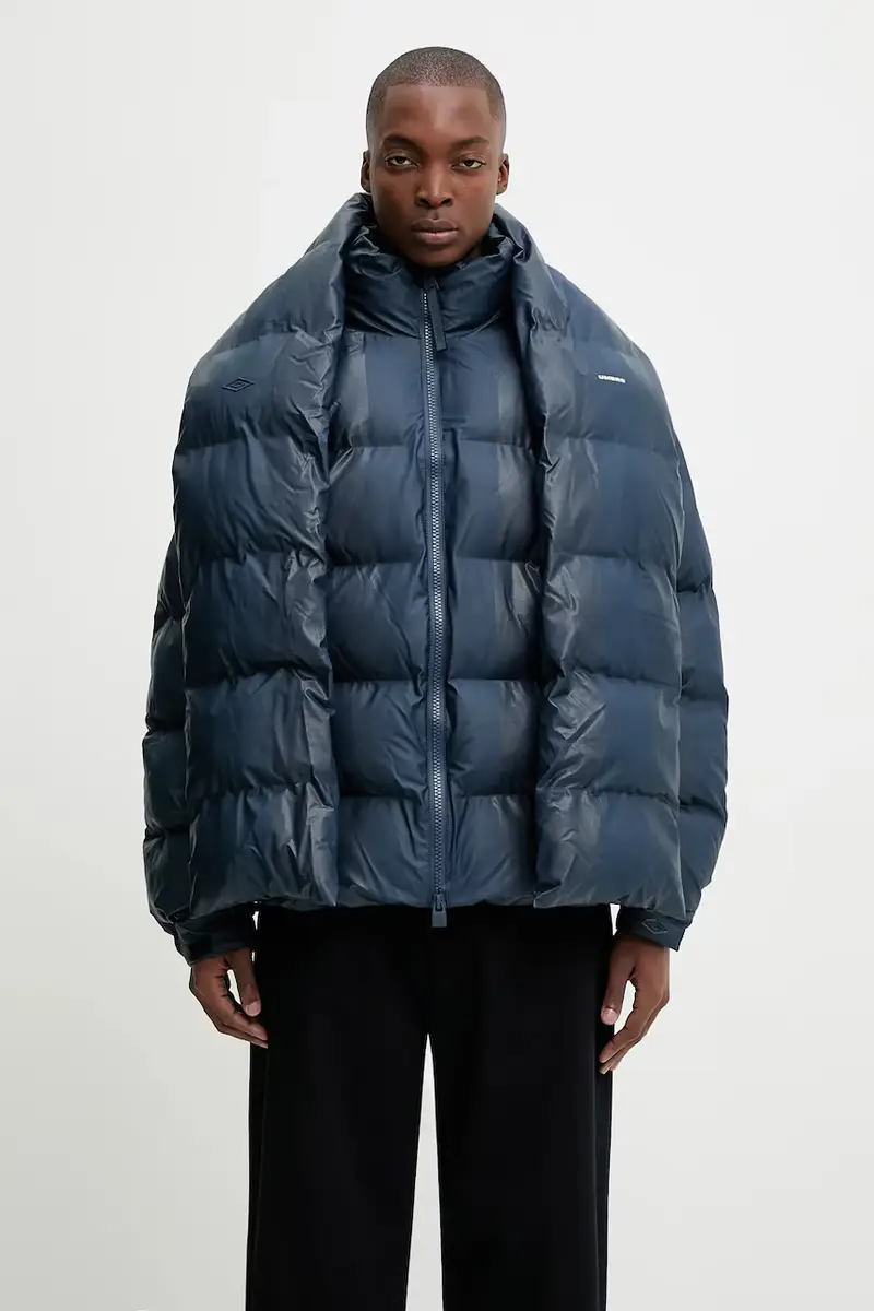 giacca impermeabile Rains x Umbro colore blu 20890.142