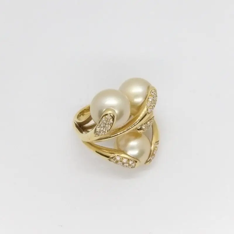 Anello In Oro Giallo Con 3 Perle Australiane - Rajola