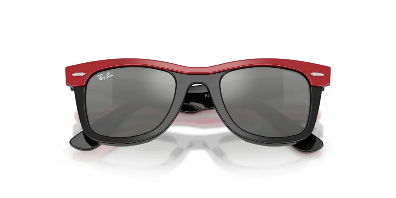 Bambino Ray - Ban RJ9140S 721588 Occhiali da sole Acetato Rosso Grigio Squadrata Normale Sfumato miniatura 2