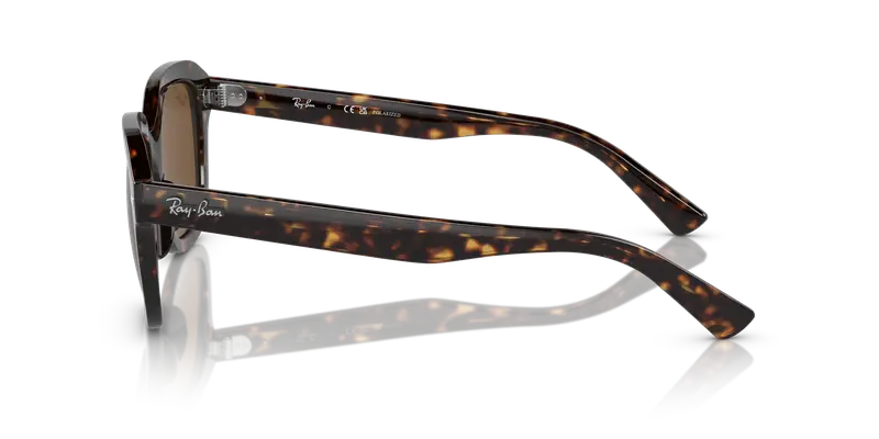 Ray - Ban Unisex RB4398 ERIK 902/57 Occhiali da sole Iniettato Tartaruga Marrone Squadrata Polarizzata miniatura 3