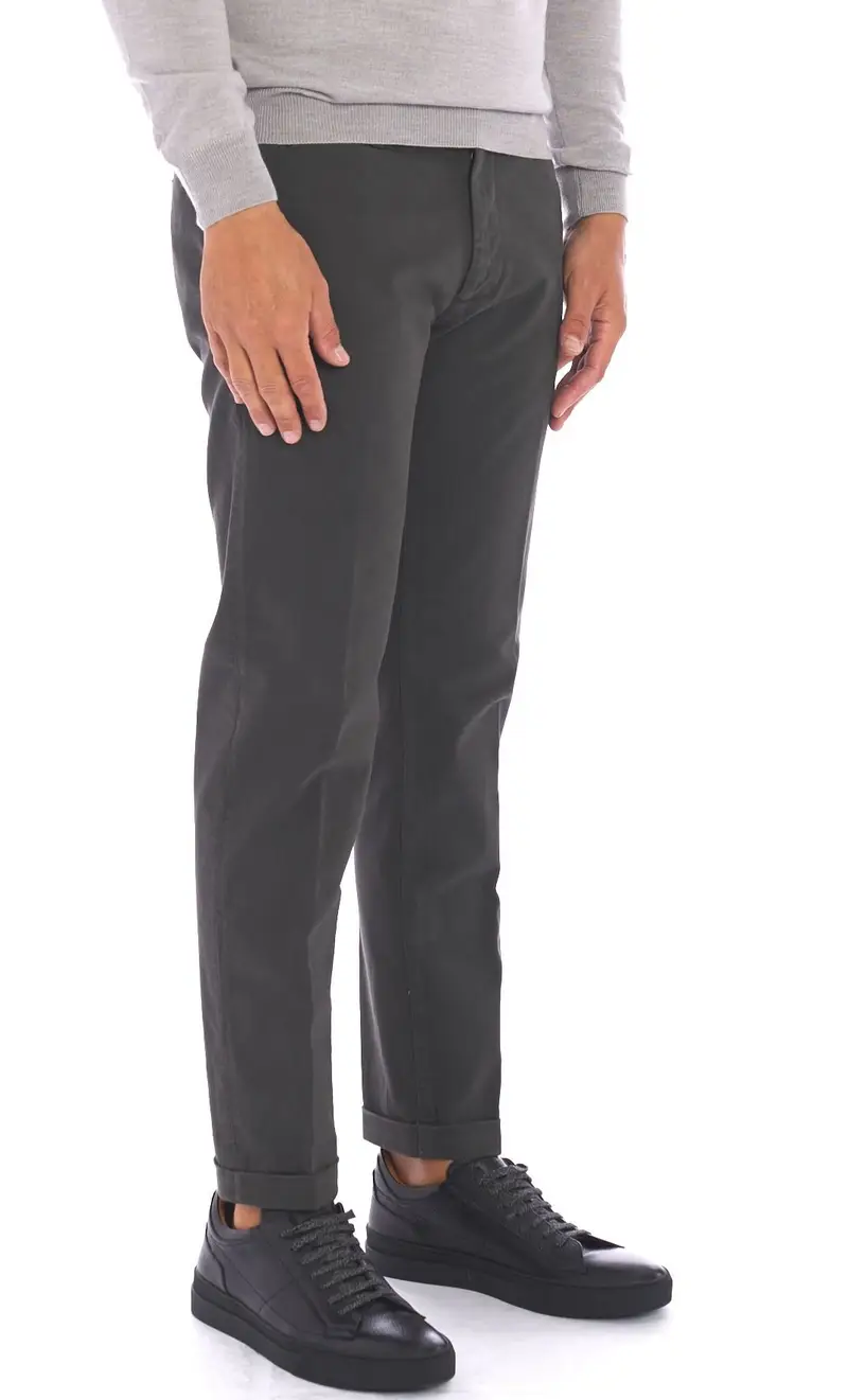 Pantalone chino re hash mucha tinta unita con risvolto, colore grigio