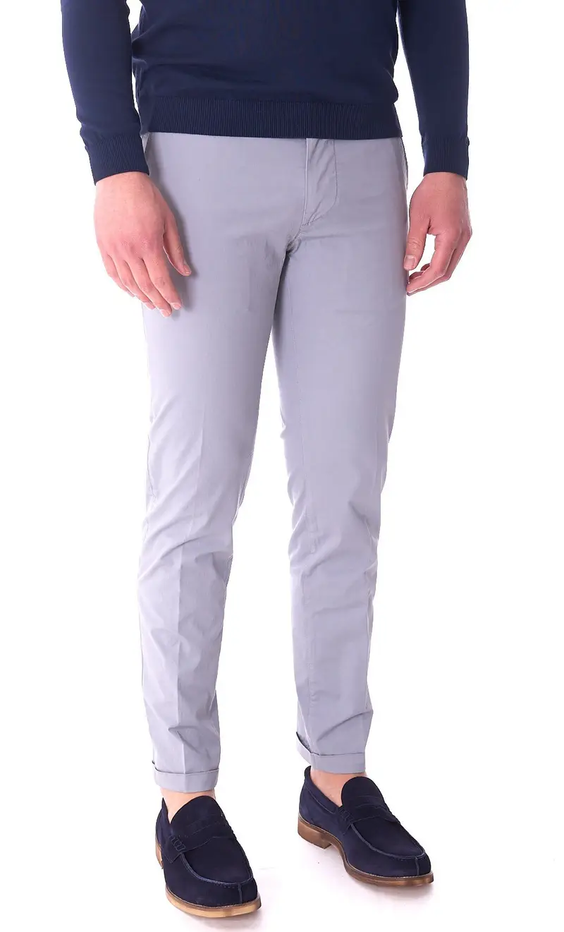 Pantalone re hash in raso stretch leggero mucha con risvolto, colore grigio