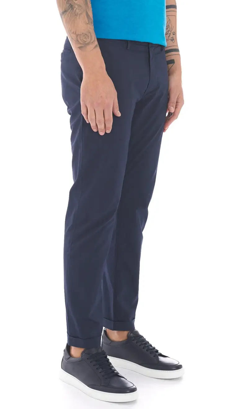 Pantalone re hash stretch leggero con risvolto mucha, colore blu
