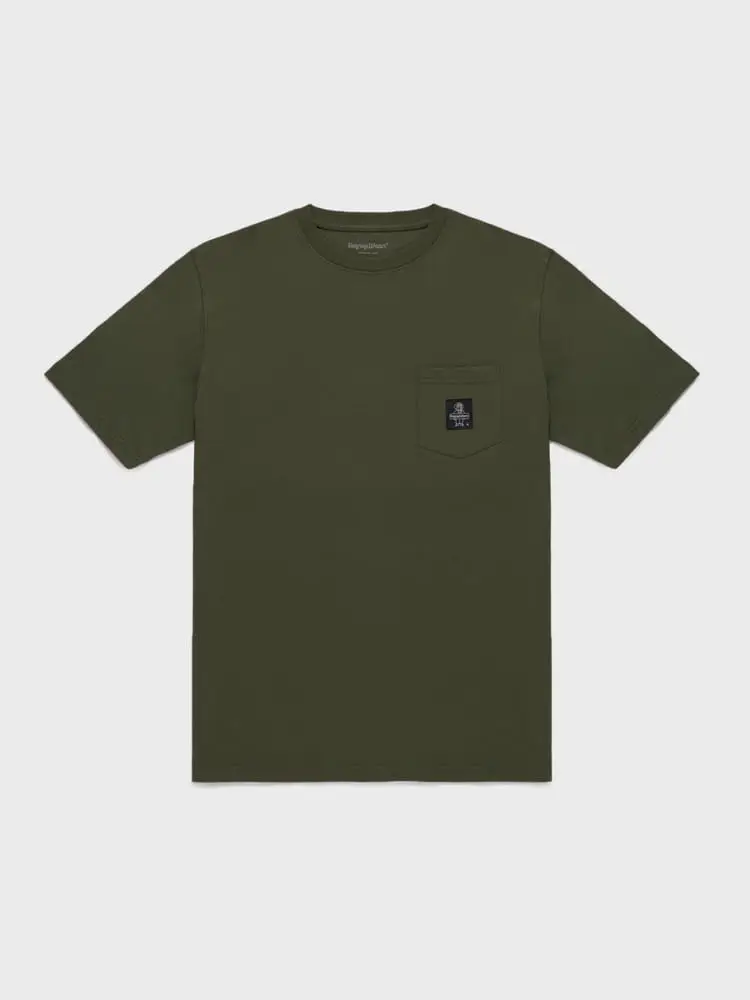t-shirt uomo in cotone verde militare con taschino e patch logo