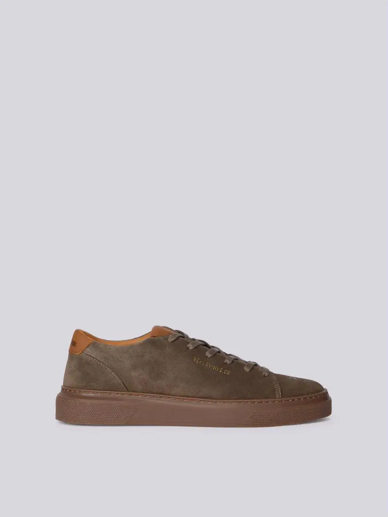 Sneakers In Suede Foden City