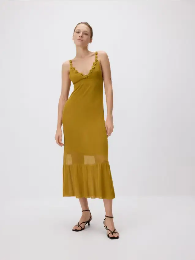 Abito con applicazione floreale - verde oliva chiaro