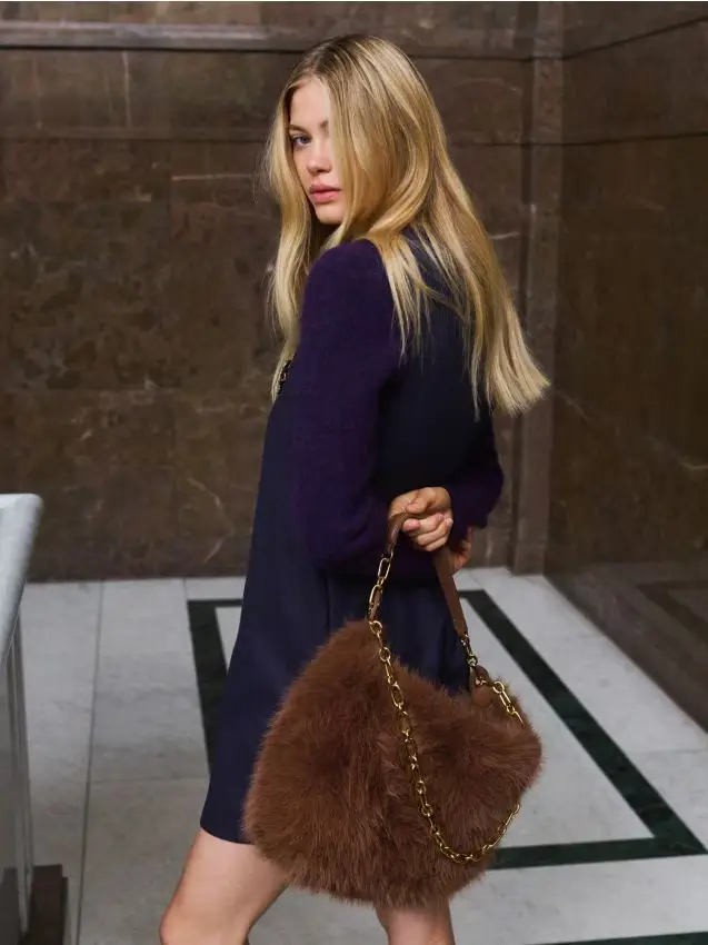 Abito con dettaglio decorativo - viola