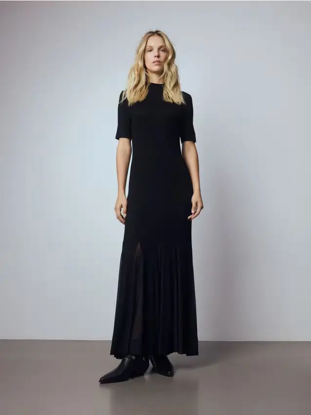 Abito con godet decorativi - nero