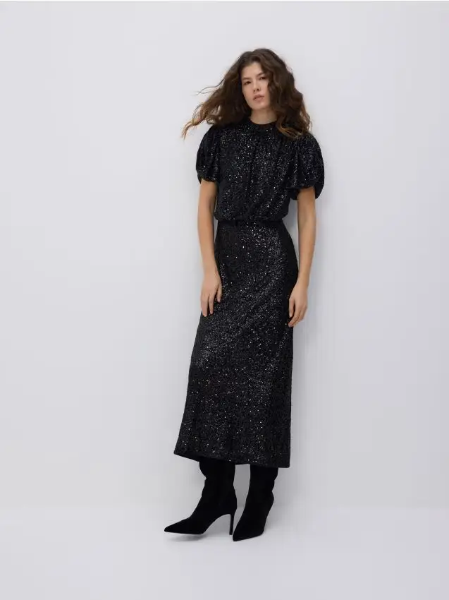 Abito di paillettes con maniche a sbuffo - nero